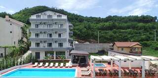 Апартаменты Spa Resort Bevilacqua Будва Апартаменты с террасой, вид на улицу-1